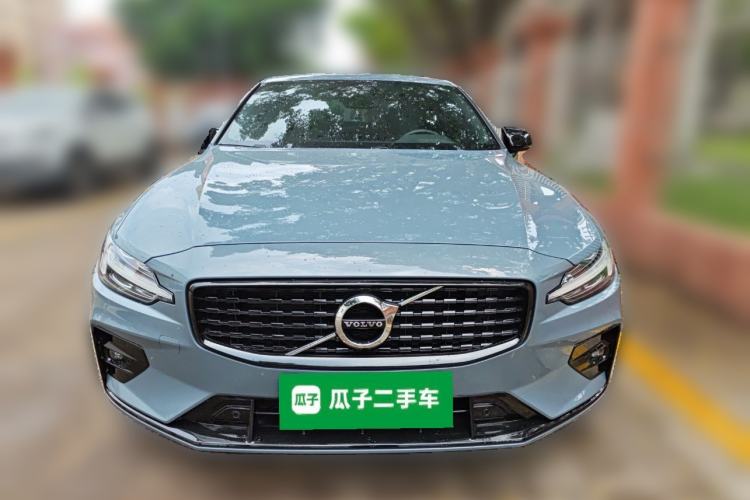 Used Volvo S60 2022 B5 Zhiya Sport Edition
