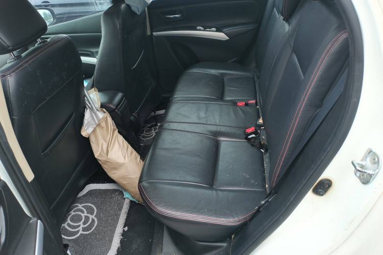 Used Suzuki S-Cross 2014 1.6L CVT Two-Wheel Drive Elite Version Left Rear Seat