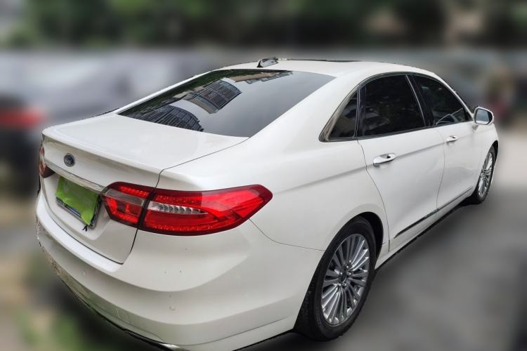 Used Ford Taurus 2015 EcoBoost 245 Luxury Model
