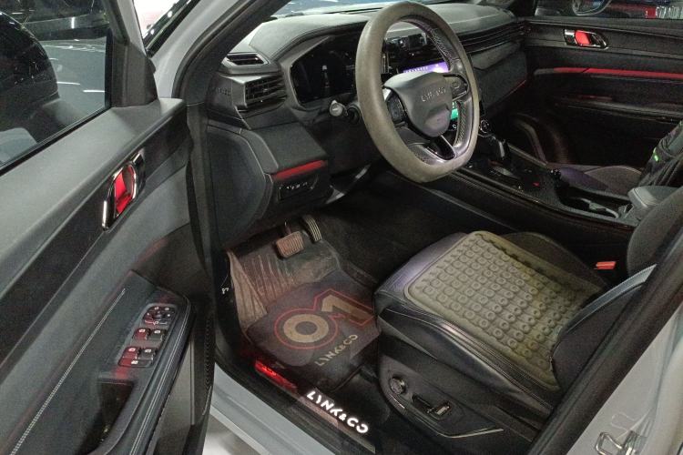 Used Lynk & Co 01 EM-P 2023 1.5TD EM-P Dawn Edition Driver Seat