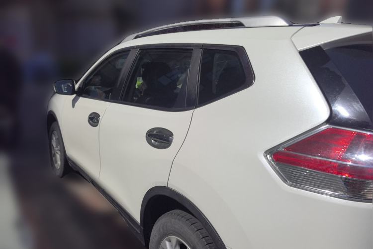 Used Nissan X-Trail 2016 2.0L CVT Smart Enjoyment Version 4WD Rear Left 45 Deg