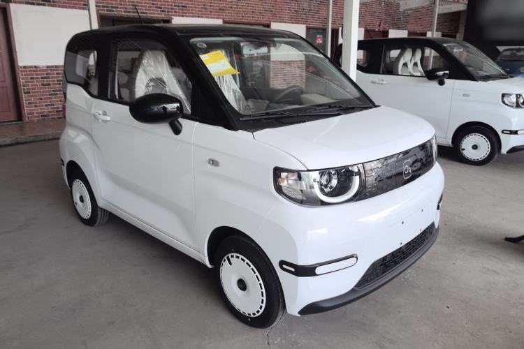 Used Chery QQ Ice Cream 2024 Edition Youth Version 205km Sundae Front Right 45 Deg