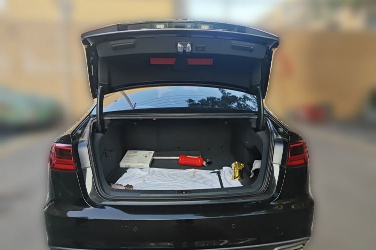 Used Audi A6L 2018 30th Anniversary Edition 35 TFSI Fashion Model
