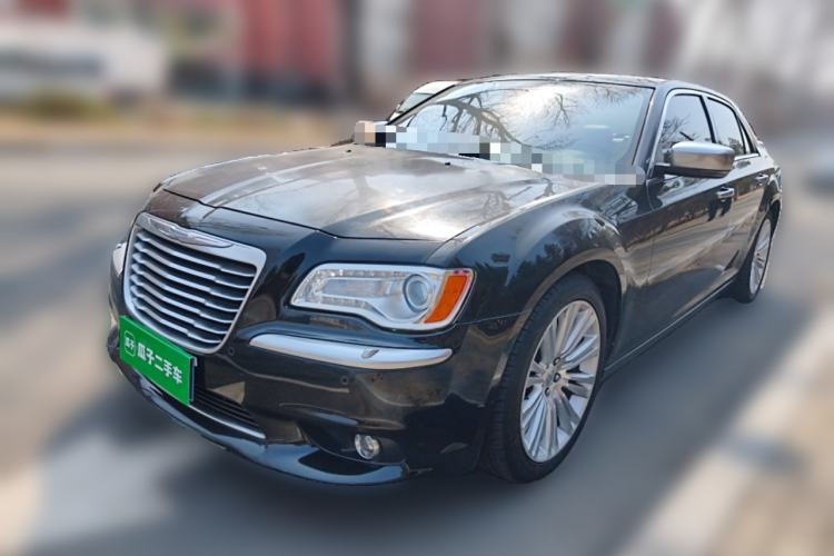 Used Chrysler 300C 2013 3.6L Premium Edition
