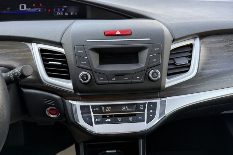 Used Honda Jade 2020 1.8L automatic Comfort version Interior 1