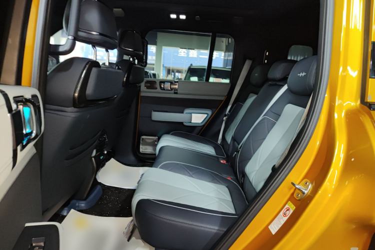 Used Formula Leopard Leopard 5 2023 Navigator Edition