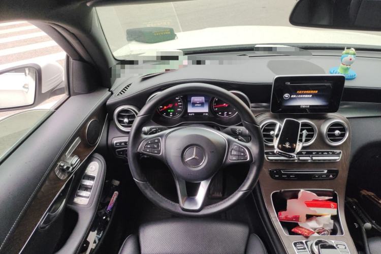 Used Mercedes-Benz GLC 2016 GLC 300 4MATIC Dynamic Model
