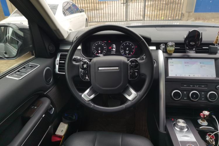 Used Land Rover Discovery 2020 3.0 SC V6 30th Anniversary Special Edition Steering Wheel