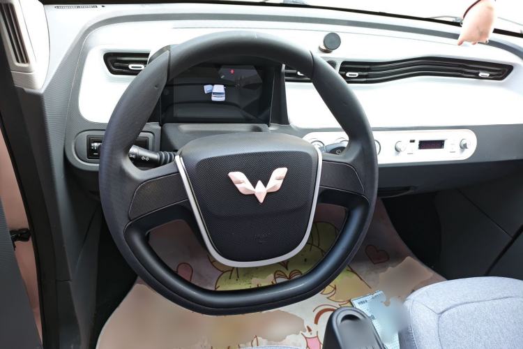 Used Wuling Hongguang MINIEV 2021 Macaron Premium Model – Lithium-NMC
