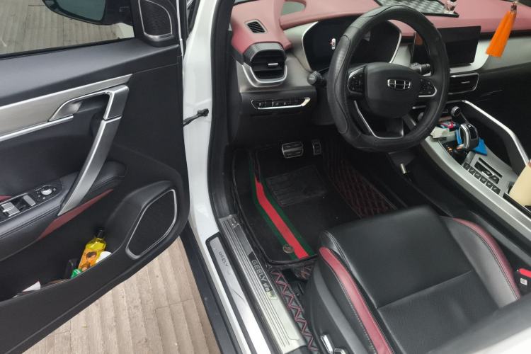 Used Geely Auto Coolray 2019 Sport Version 260T DCT Battle 48V Mild Hybrid China VI Standard
