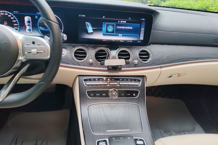 Used Mercedes-Benz E-Class 2019 Restyled E 300 L Sporty and Stylish Edition Audio And AC Panel