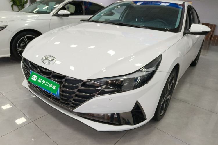 Used Hyundai Elantra 2022 1.5L CVT LUX Prestige Edition