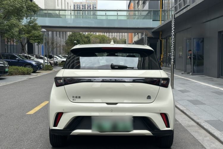 Used BYD Dolphin 2023 420 km Fashion Edition