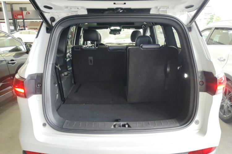 Used Oshan COS1 2018 1.5T Automatic Smart 7-Seater