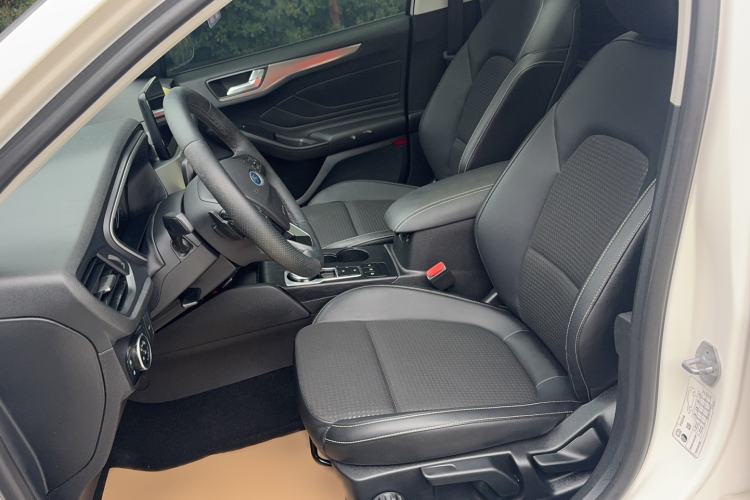 Used Ford Focus 2019 Sedan EcoBoost 180 Automatic Trend Edition
