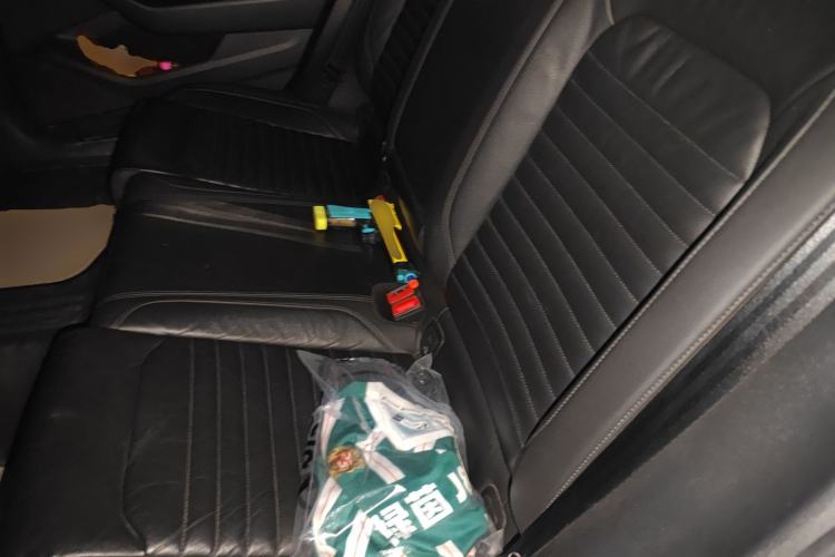 Used Volkswagen Magotan 2017 330TSI DSG Leading Model
