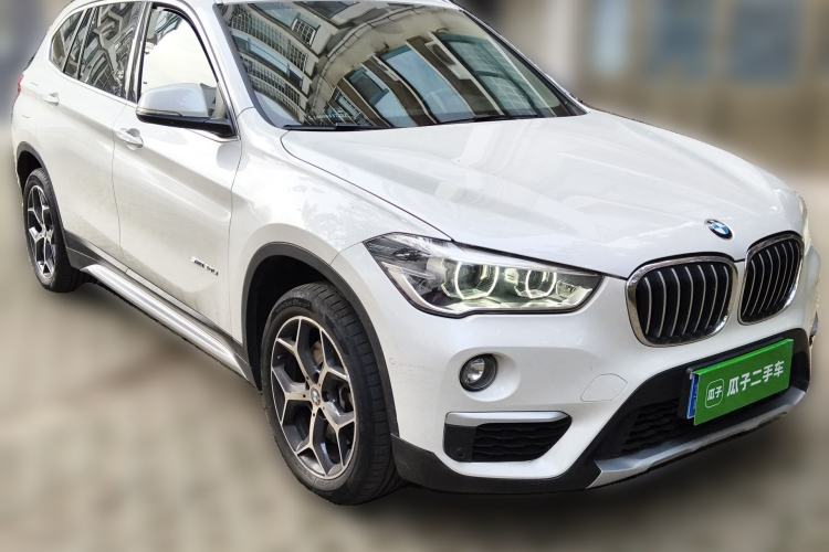 Used BMW X1 2016 sDrive20Li Luxury Model Front Right 45 Deg