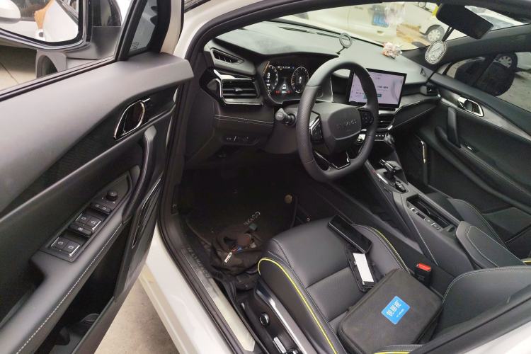 Used Lynk & Co 06 2023 Remix 1.5T Dynamic Halo
