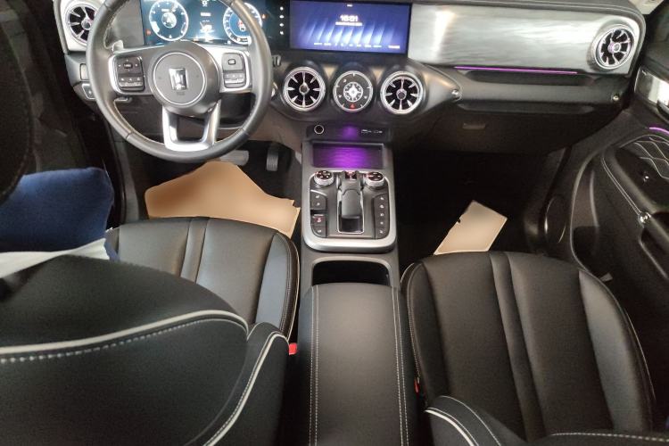 Used Tank 300 2021 Off-Road Edition 2.0T Conqueror Center Console