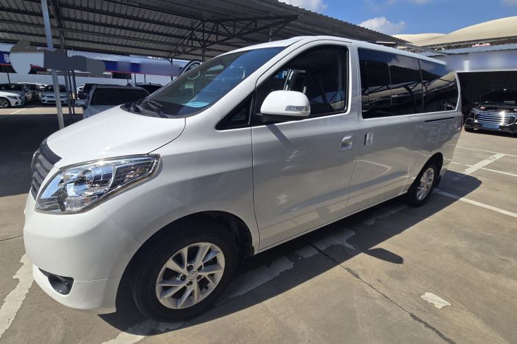 Used FORTHING Lingzhi PLUS 2021 2.0L Manual Luxury 9-Seater