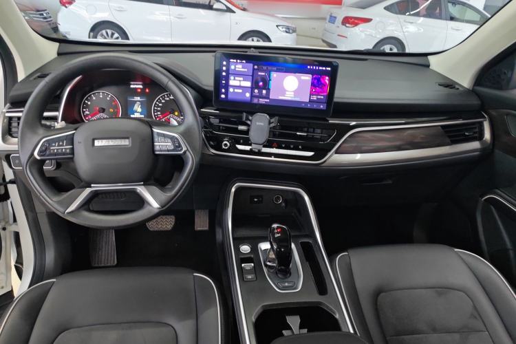 Used Haval H6 2023 National Trend Edition 1.5T Automatic Urban Version Center Console