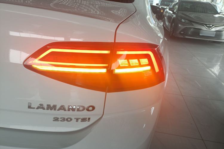 Used Volkswagen Lamando 2021 230TSI DSG Fashion Edition