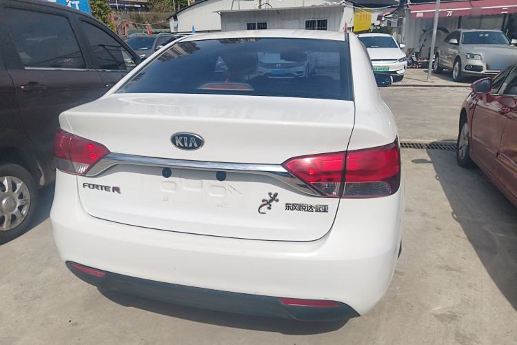 Used Kia Forte 2014 1.6L MT GL