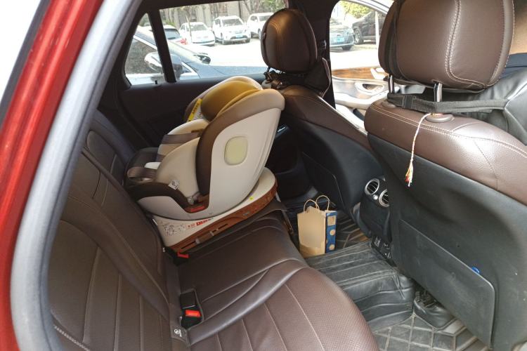 Used Mercedes-Benz GLC 2019 GLC 260 L 4MATIC Dynamic Model Left Rear Seat