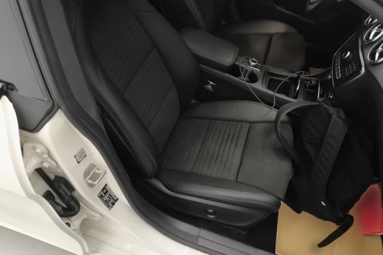 Used Mercedes-Benz CLA 2017 CLA 220 4MATIC
