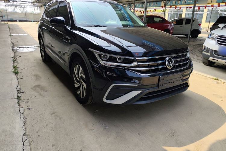 Used Volkswagen Tiguan L 2023 300TSI Automatic Two-Wheel Drive Smart Edition