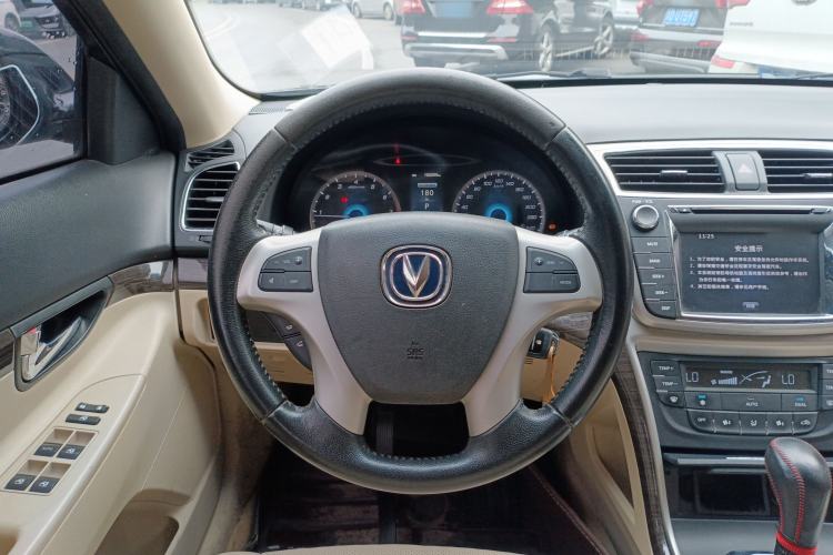 Used Changan Raeton 2014 1.8T Automatic Elite Anniversary Edition China IV Standard
