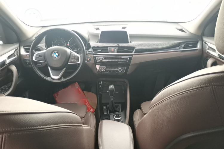 Used BMW X1 2018 xDrive20Li Luxury Edition Center Console