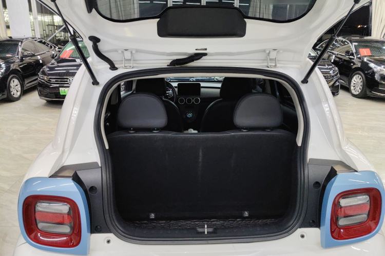 Used ORA Black Cat 2019 351 km Family Edition