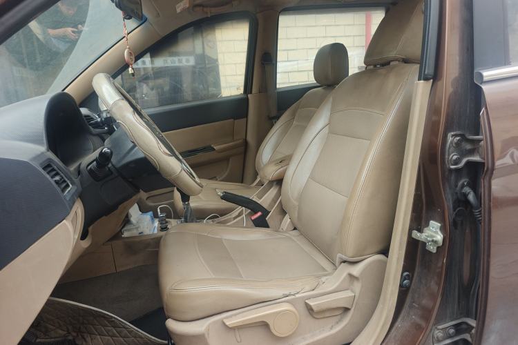 Used Wuling Hongguang 2014 1.5L S Comfort Model Left Front Seat