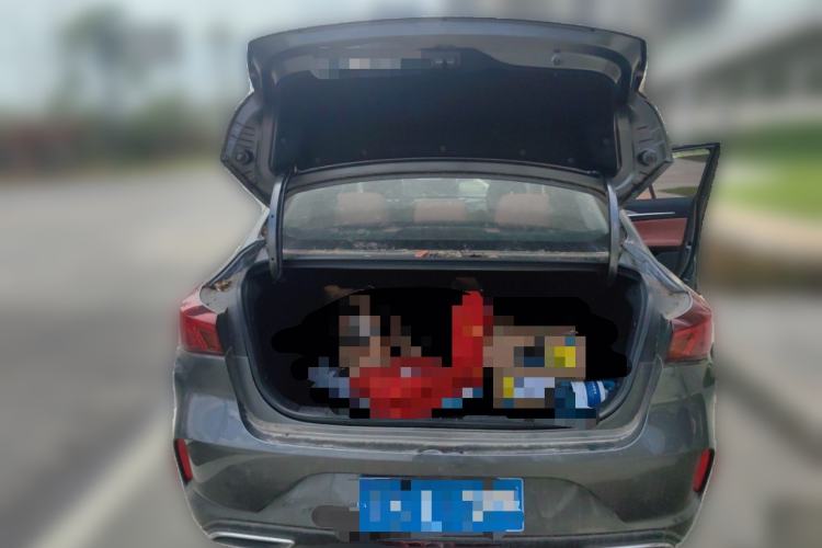 Used CHANGAN Eado 2023 Changan Edition PLUS Blue Whale NE 1.4T GDI DCT Prestige Version Trunk