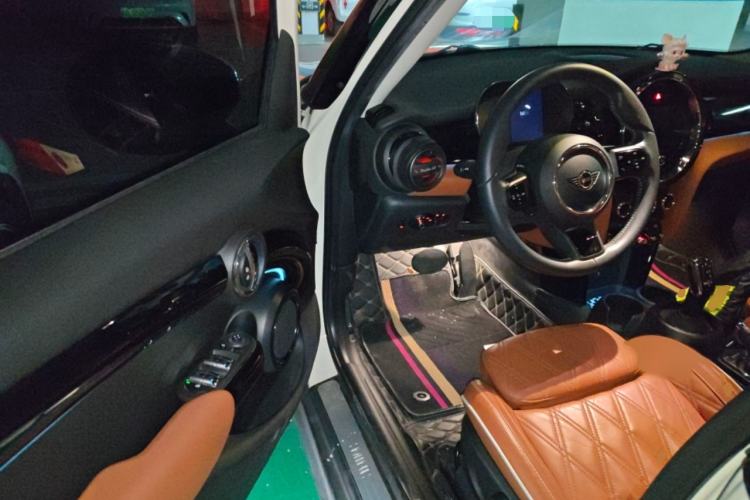 Used MINI 2022 1.5T COOPER Artist Five-Door Edition
