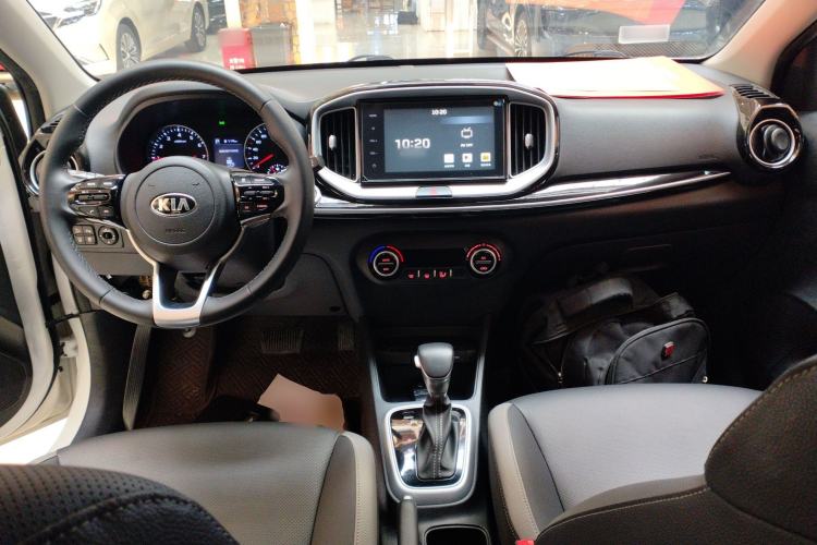 Used Kia kx1 Stonic 2021 1.4L CVT Fun & Sunroof Model
