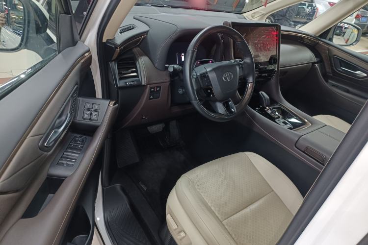 Used Toyota Alphard 2024 Dual-Engine 2.5L Deluxe Edition