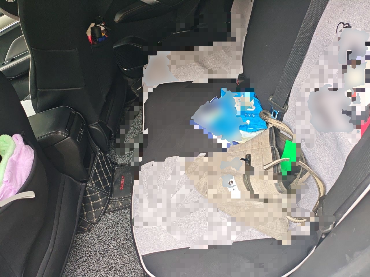 Geely Auto Coolray 2024 1.5T DCT Longteng Edition — снимка 17