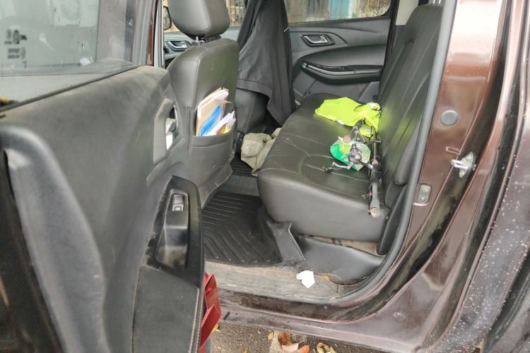 Used JMC Baodian 2020 2.5T Diesel 4x4 Comfort Edition Standard Wheelbase JX4D25A6L Left Rear Seat