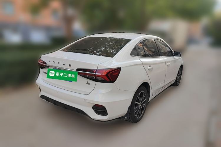 Used Roewe i5 2021 1.5L Manual Diamond Edition
