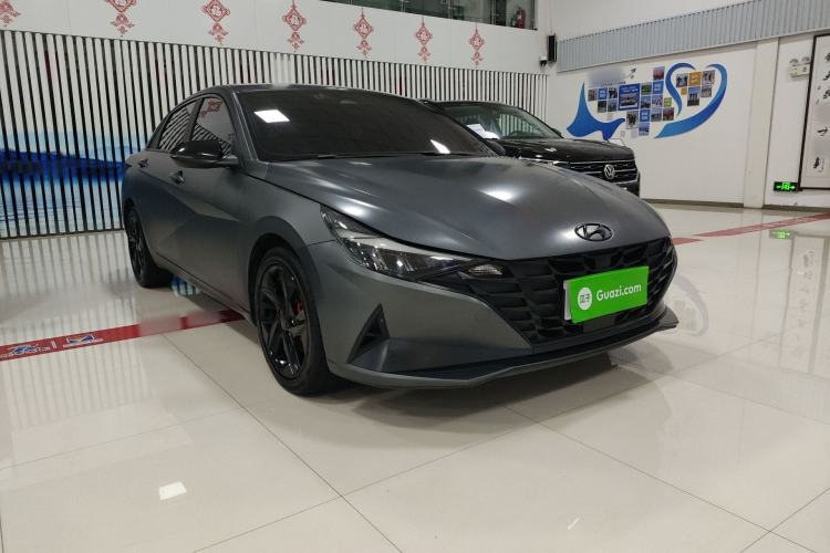 Used Hyundai Elantra 2022 1.5L CVT 20th Anniversary Edition Front Right 45 Deg