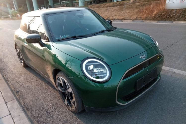 Used MINI Electric MINI COOPER 2024 452km COOPER SE Artist
