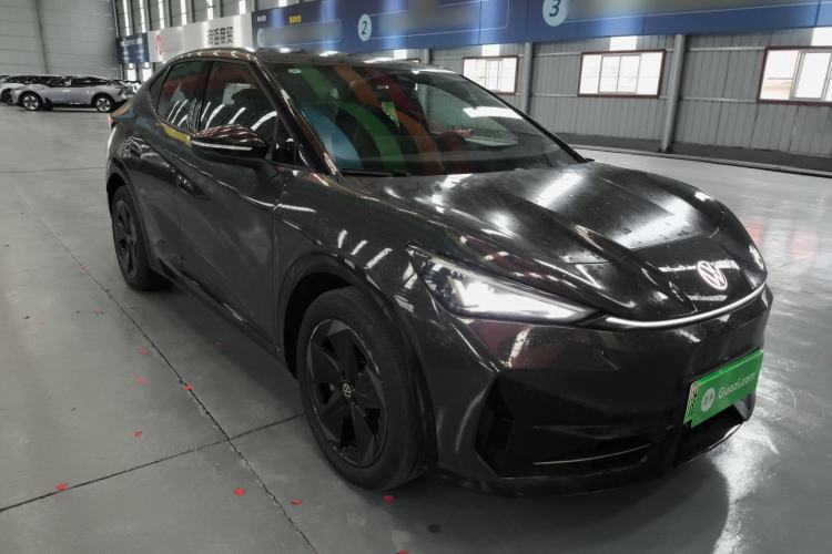 Used Volkswagen ID.UNYX 2024 Pro Long-Range Version Front Right 45 Deg