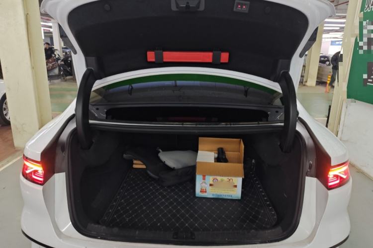 Used BYD Han 2022 DM-i 121KM Prestige Model
