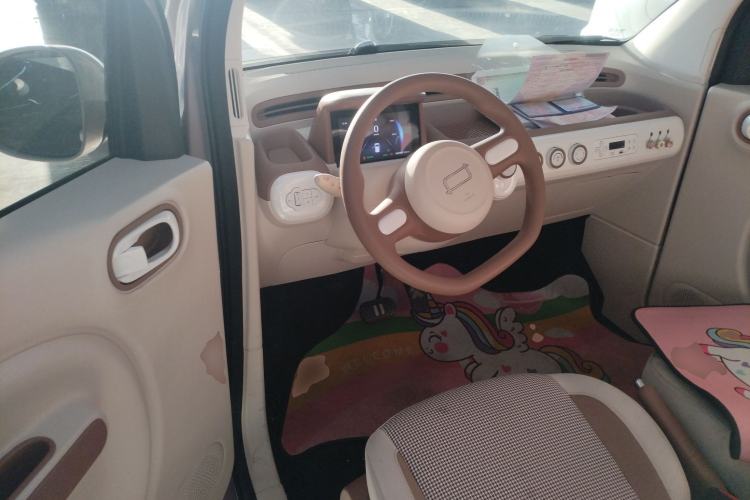 Used Bestune Pony 2026 222km Colorful Horse Steering Wheel