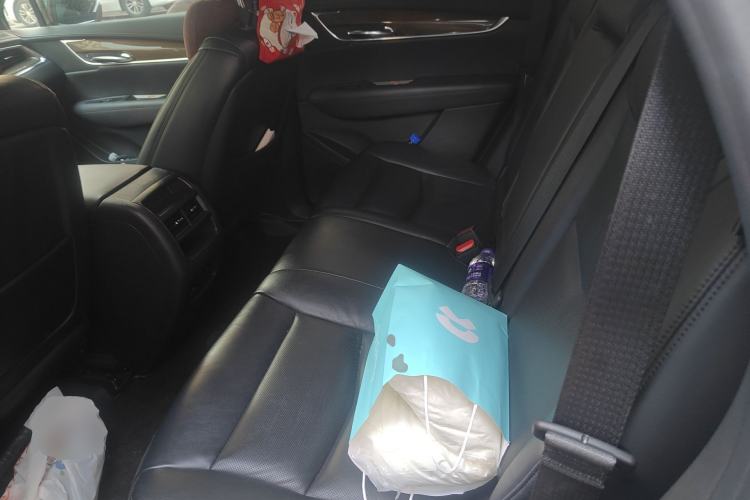 Used Cadillac XT5 2018 28E Four-Wheel Drive Leading Version Left Rear Seat