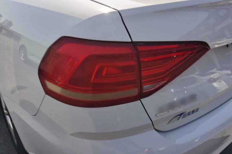 Used Volkswagen Lavida 2017 1.6L Automatic Fashion Edition