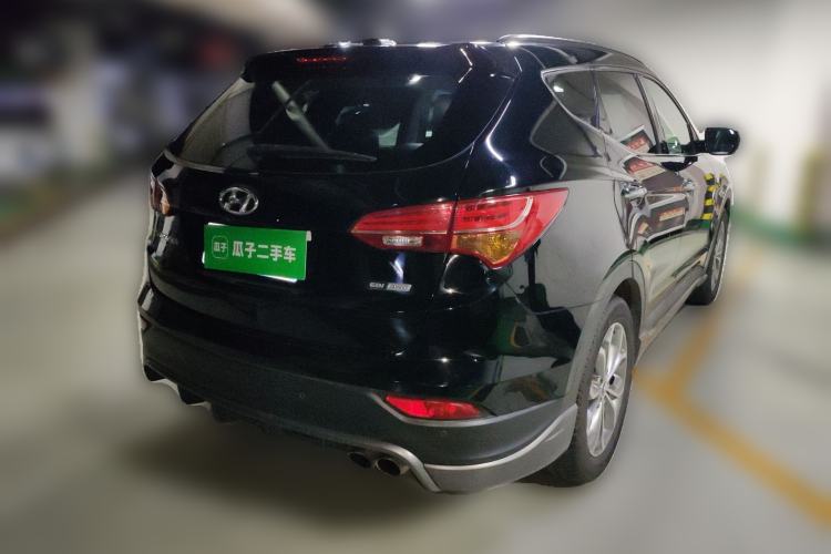 Used Hyundai Santa Fe Classic 2013 3.0L 4x4 Premium Edition 7-Seater Euro IV
