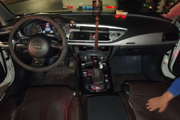 Used Audi A7 2018 40 TFSI quattro Technology Edition Center Console